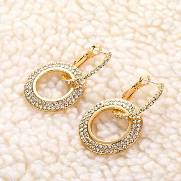 High shine Gold crystal earrings - Picture 4 of 10